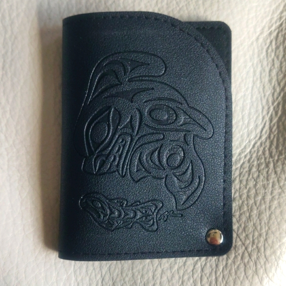 'Orca' Indigenous Design by Douglas Horne Manicure Set - Picture 2 of 6